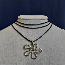 İp spiral çiçek kolye