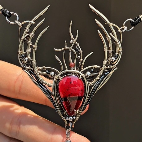 Scarlet Sovereign – Garnet Pendant