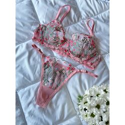Pembe Dallı Bralet Takım