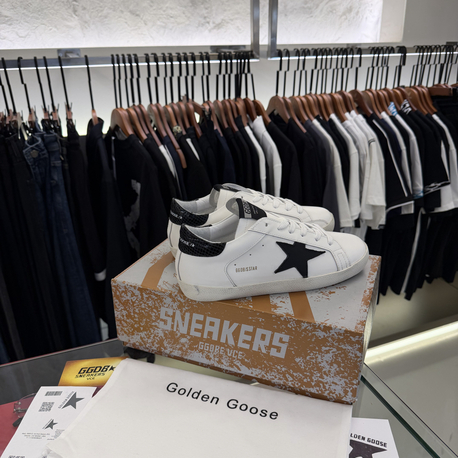 Golden Goose Superstar Sneakers