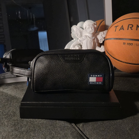 Tommy Hilfiger El çantası