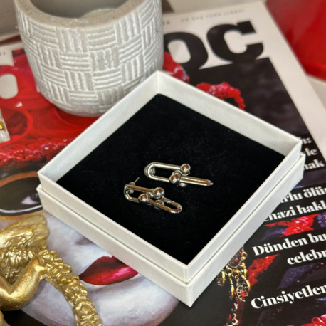 Tiffany Model