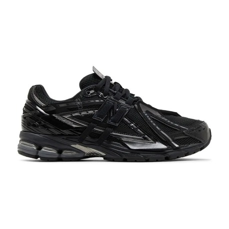 New Balance 1906A Black ( DAR KALIP 1 BEDEN BÜYÜK ALINIZ )