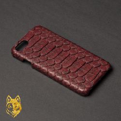 Wolf; Hakiki Piton Yılanı Derisi Bordo iPhone Kılıfı