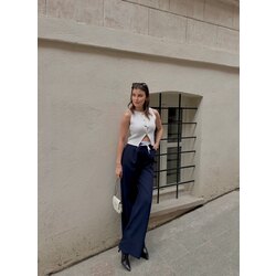 Bel Detaylı Düz Kesim Pantolon ✨