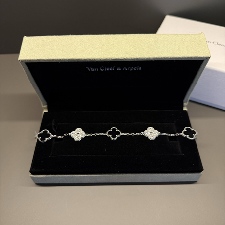 VAN CLEEF & ARPELS BİLEKLİK