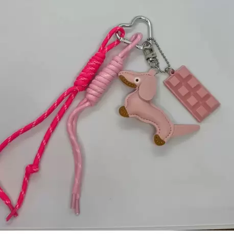 PEMBE CHARM