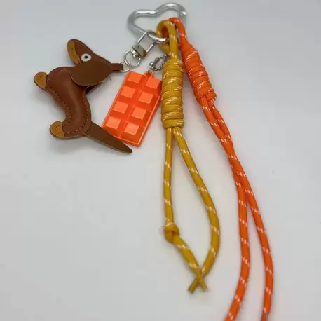 KAHVERENGİ KÖPEKLİ CHARM