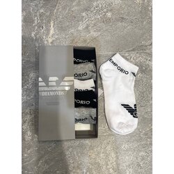 EMPORIO ARMANI KOKULU KISA ÇORAP