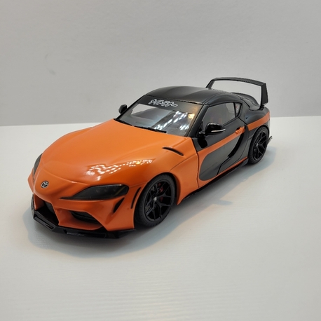 Solido 1:18 Toyota GR Supra – Detaylı Diecast Koleksiyon Modeli