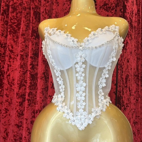 Beyaz Taşlı Çiçekli Korse Büstiyer