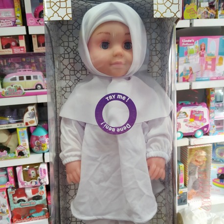 DUA OKUYAN TÜRBANLI BEBEK