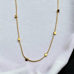 GOLD KÜP DETAYLI XUPING KOLYE  