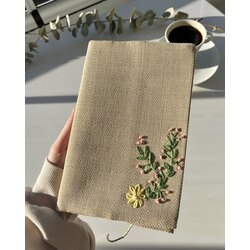 Bright Daisy Kitap Kılıfı