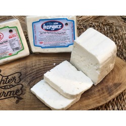 Ezine Peyniri Koyun 650-700 gr 