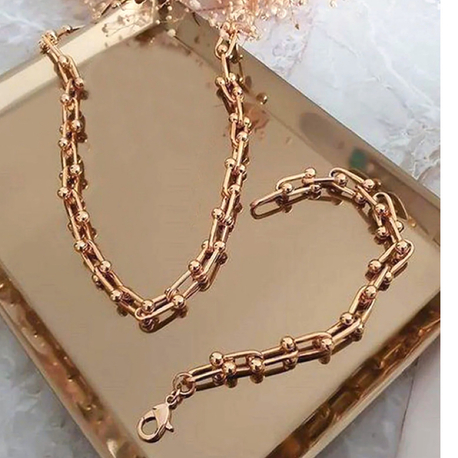 Tiffany set 