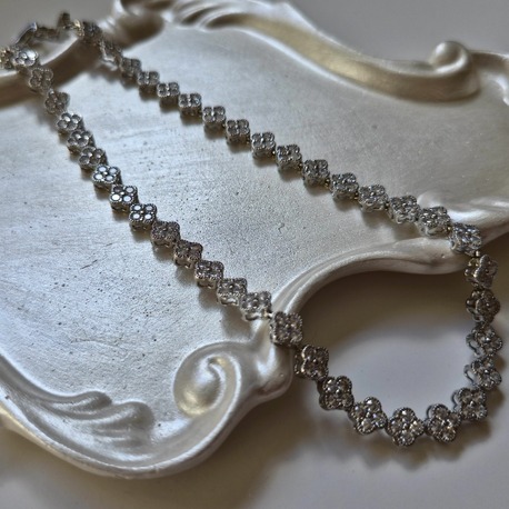  Özel Seri Zirkon Taşlı Yonca Kolye Silver