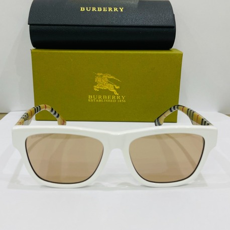 BURBERRY BEYAZ ÇERÇEVE KAHVE ŞEFFAF CAM