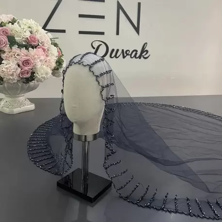 Lacivert nakışlı gelin duvağı