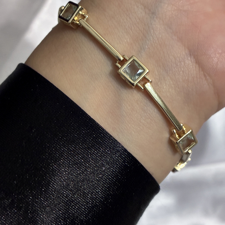 Lumé Pearl Bracelet