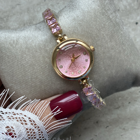 Pembe Kristal Saat
