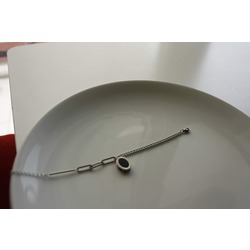 ÇELİK OVAL SALLANTILI BİLEKLİK 
