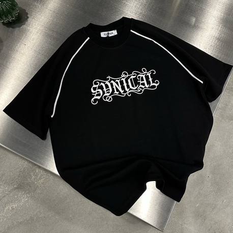 SYNICAL Nakış T-Shirt (Siyah)