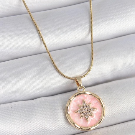  Gold Renk Pembe Mineli Zirkon Taşlı Kuzey Yıldız İşlemeli Madalyon Kolye