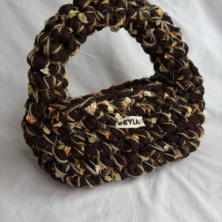 Amber Curve
