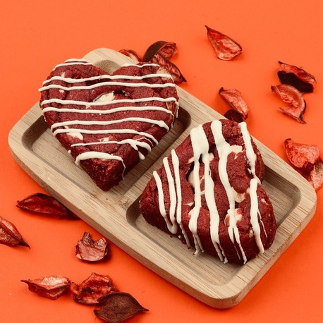 KALPLİ RED VELVET SEVGİLİ COOKİE / 4 ADET