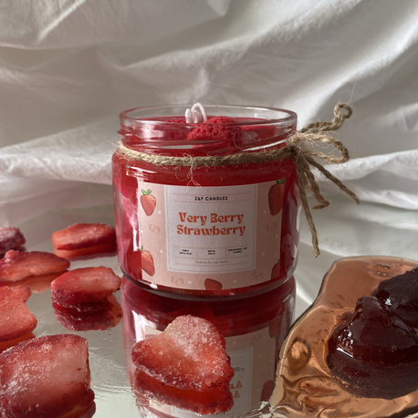Strawberry candle 