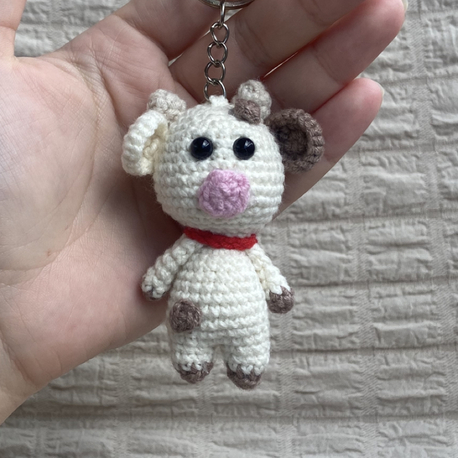 Amigurumi inek anahtarlık