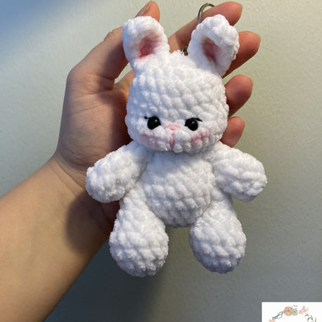 Amigurumi tavşan anahtarlık