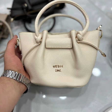 Guess Yavrulu Çanta