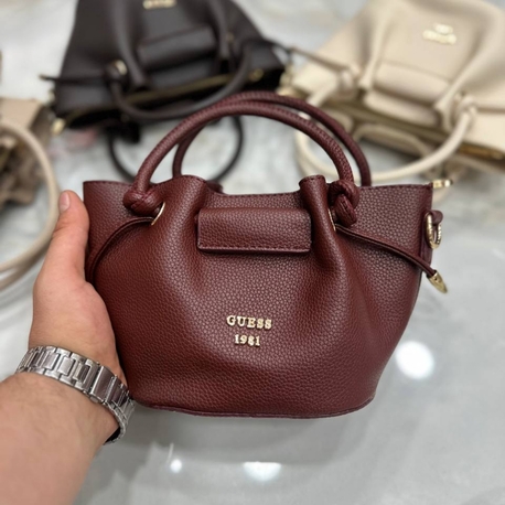 Guess Yavrulu Çanta
