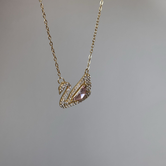 Pembe Taşlı Swan Kolye