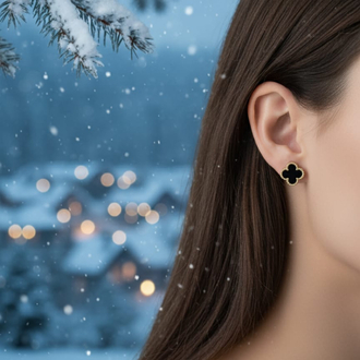 ÇELİK SİYAH YONCALI MODEL MİNİK KÜPE