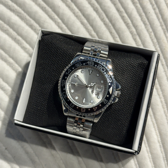 Submariner - White / Dark 