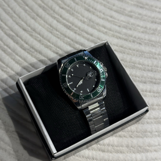 Submariner - Green And Dark Saat 