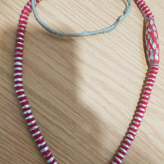 1075- kırmızi etnik kolye
