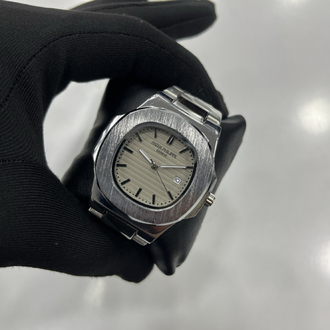 Patek Philippe Nautilus – Champagne Dial & Full Çelik Özel Seri