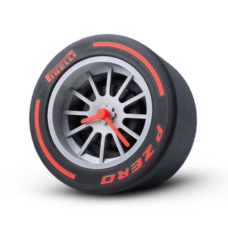 Formula 1 Pirelli Lastik Masa Saati