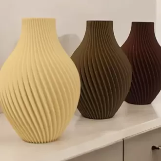 3’lü Modern Renkli Dekoratif Vazo Seti – Doğal Şıklık