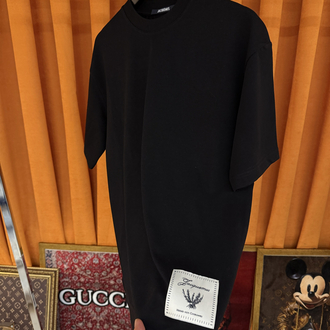 jacquemus ithal kumaş sırt nakış logo tişört siyah
