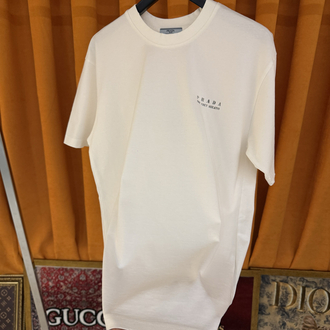 Prada yeni sezon göğüs logo detaylı ithal tişört
