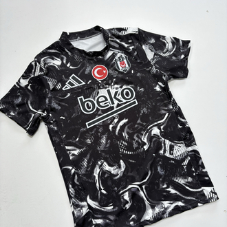 Beşiktaş premium forma