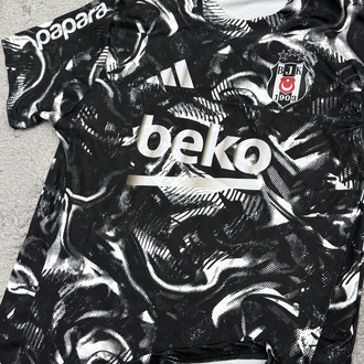 Beşiktaş Premium Forma