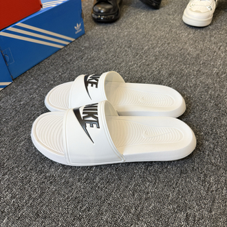 Nike Terlik