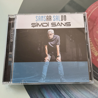 Sansar Salvo - Şimdi Sans İmzalı | 7 Nota Müzik Sansar Salvo - Şimdi Sans İmzalı | 7 Nota Müzik