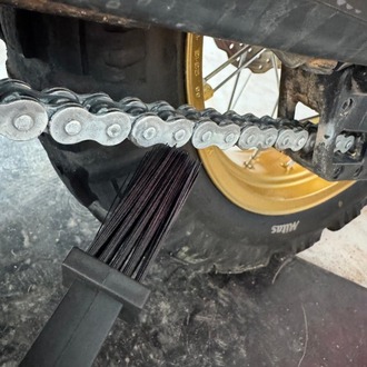 Motosiklet Zincir Temizleme Fırçası